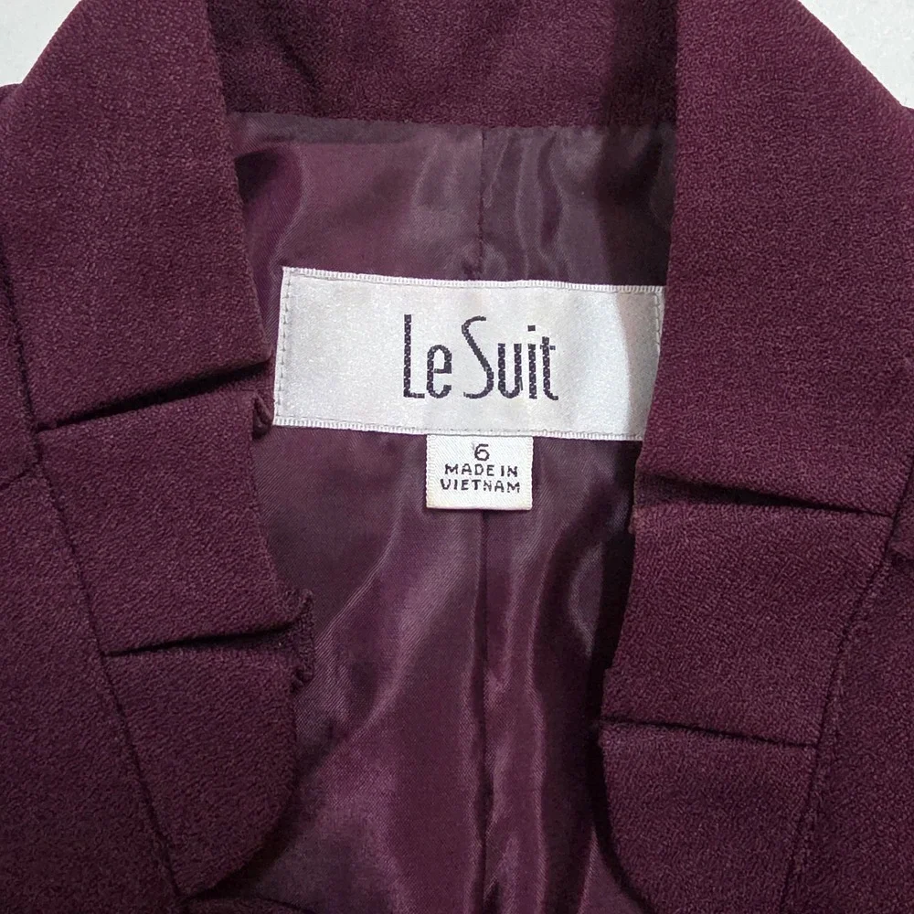 Le Suit Womens Burgundy  Collar Scalloped Blazer Jacket Size 6 Plum Professional